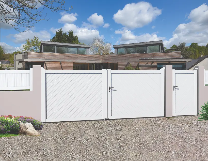 modern-eco-portail-pvc-saumur Clôture en PVC blanche moderne, fabrication et pose par Modern Eco à Saumur